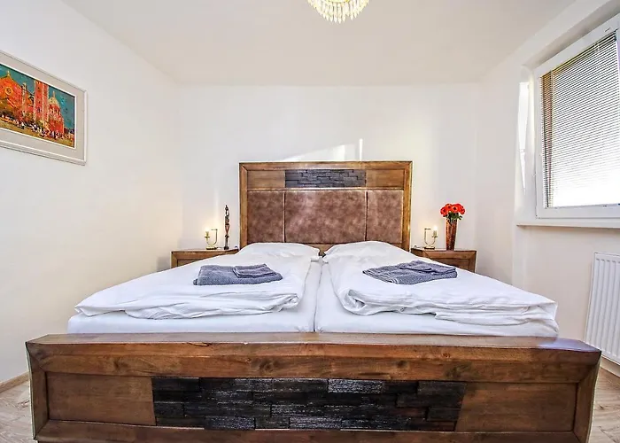 Laura * Liptovský Mikuláš